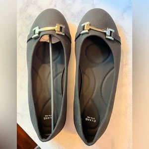 *NWT* Black Canvas Flats